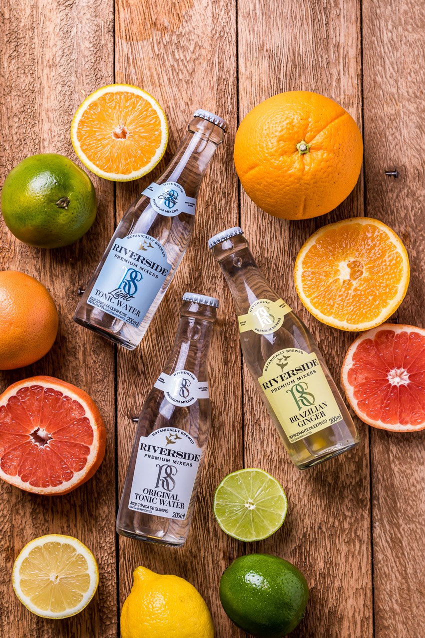 Riverside Premium Mixers — conceito visual e design autoral da marca